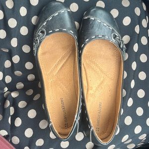 Naturalizer Black Flats